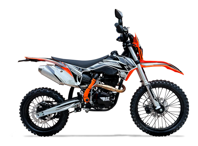 Moto B52 CAMPERA 150 2025